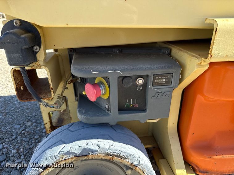 image for item EU5403 2017 JLG 1930ES scissor lift