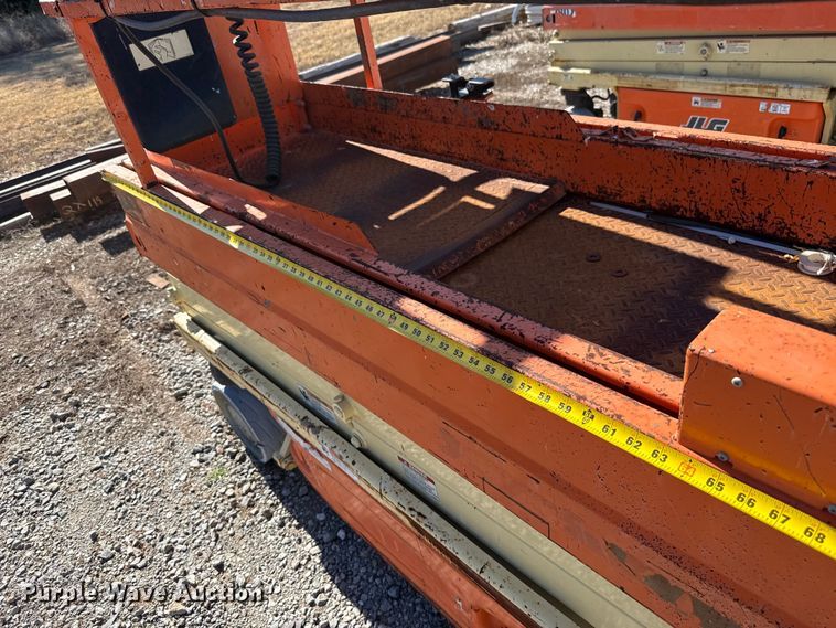 image for item EU5403 2017 JLG 1930ES scissor lift