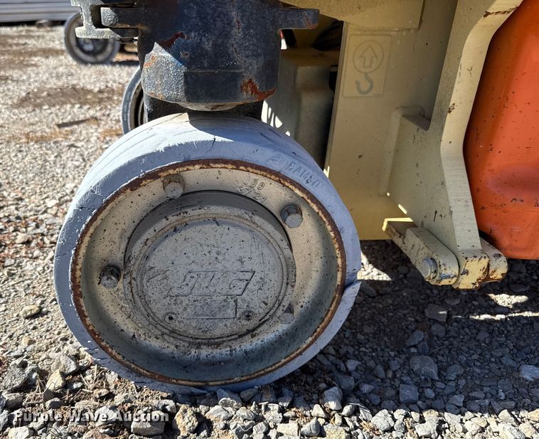 image for item EU5403 2017 JLG 1930ES scissor lift