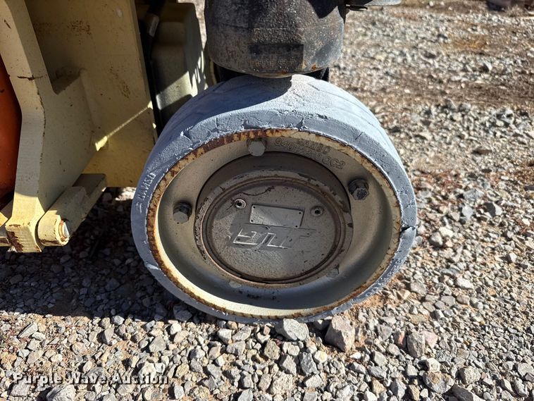 image for item EU5403 2017 JLG 1930ES scissor lift