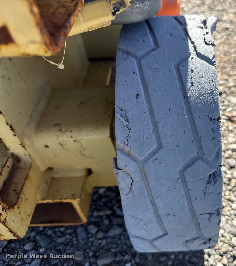 image for item EU5403 2017 JLG 1930ES scissor lift