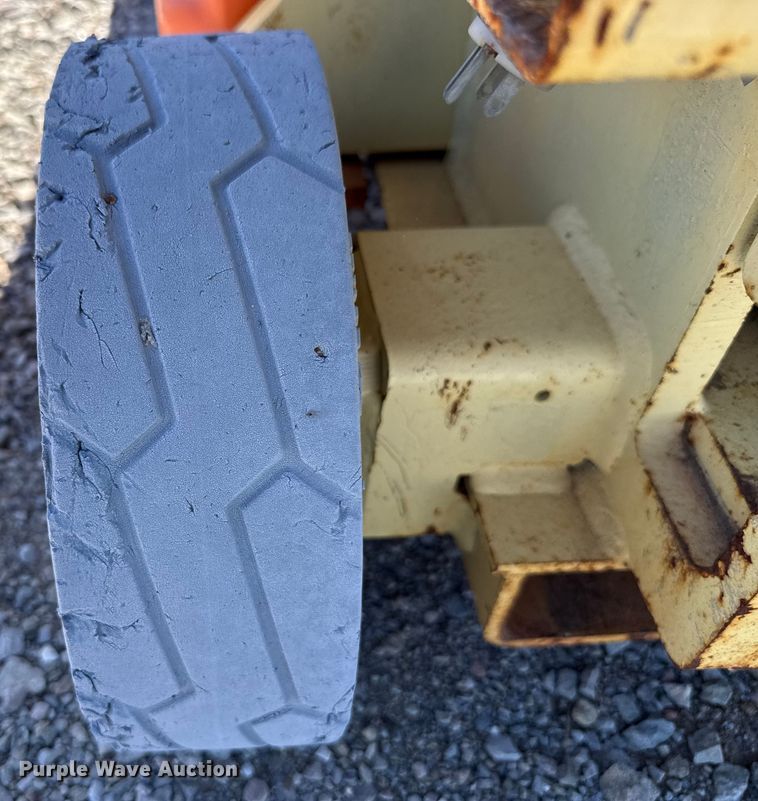 image for item EU5403 2017 JLG 1930ES scissor lift