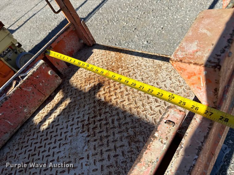 image for item EU5404 2017 JLG 1930ES scissor lift