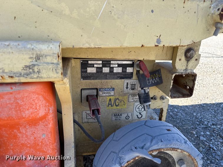 image for item EU5404 2017 JLG 1930ES scissor lift