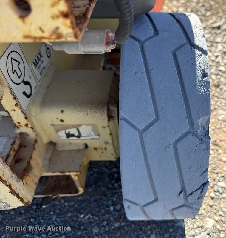 image for item EU5404 2017 JLG 1930ES scissor lift