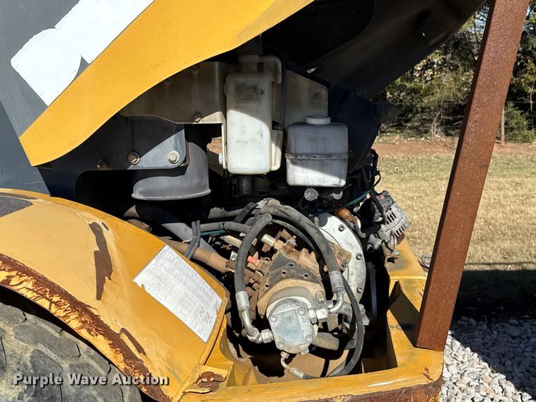 image for item EU5405 2008 John Deere 304J wheel loader