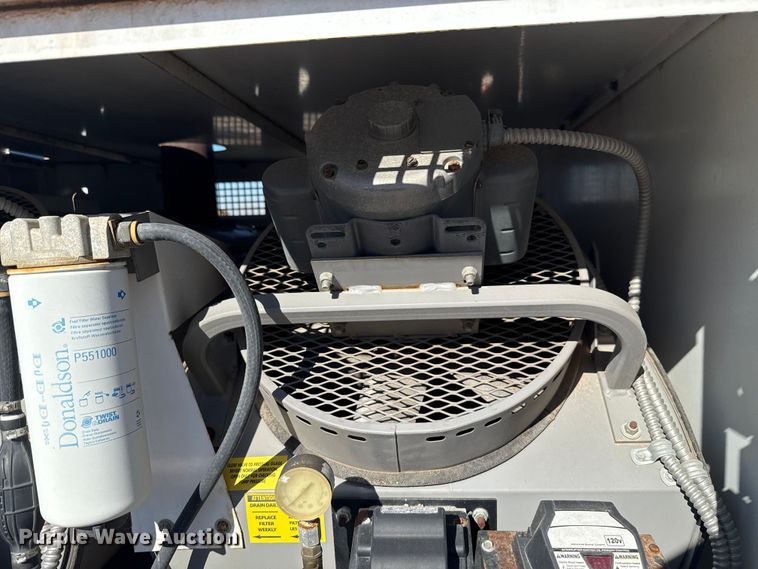 image for item EU5406 2011 Twin Oaks Industries Tow Pro heater