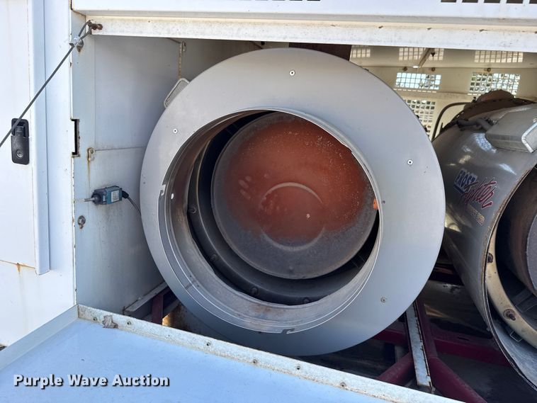 image for item EU5406 2011 Twin Oaks Industries Tow Pro heater