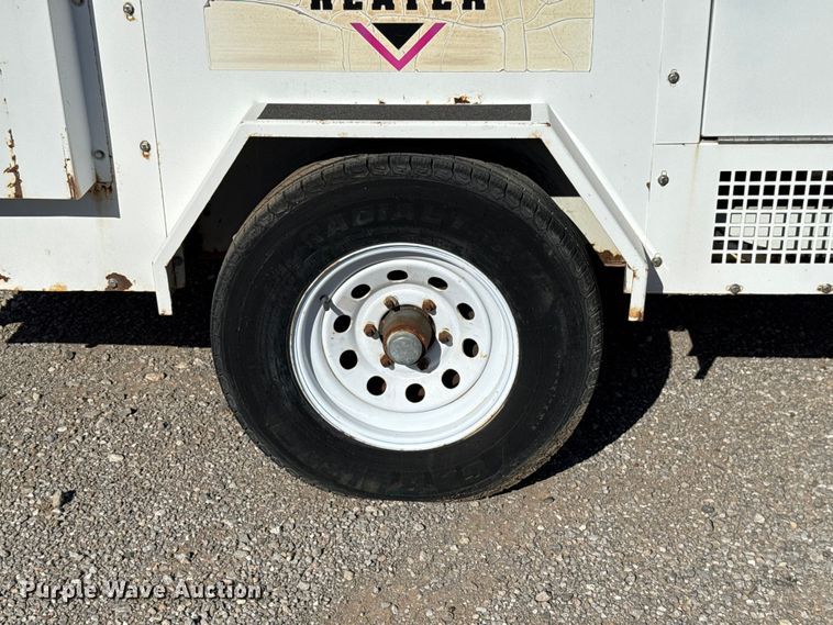 image for item EU5406 2011 Twin Oaks Industries Tow Pro heater