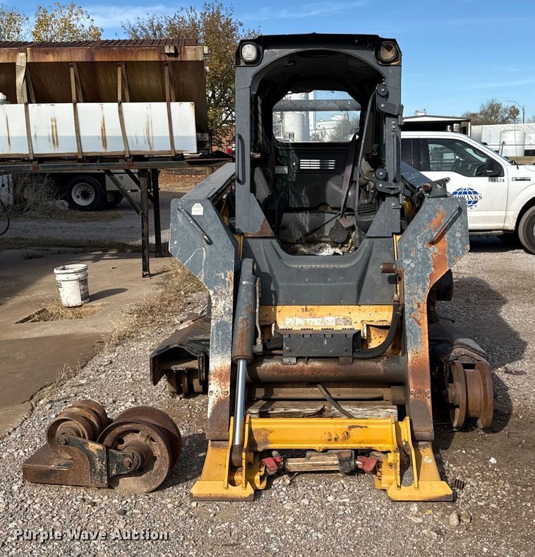 image for item EU5422 2011 John Deere 333D tracked skid steer loader