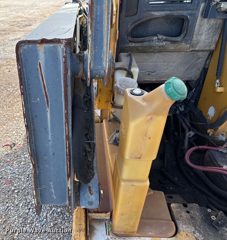 image for item EU5422 2011 John Deere 333D tracked skid steer loader