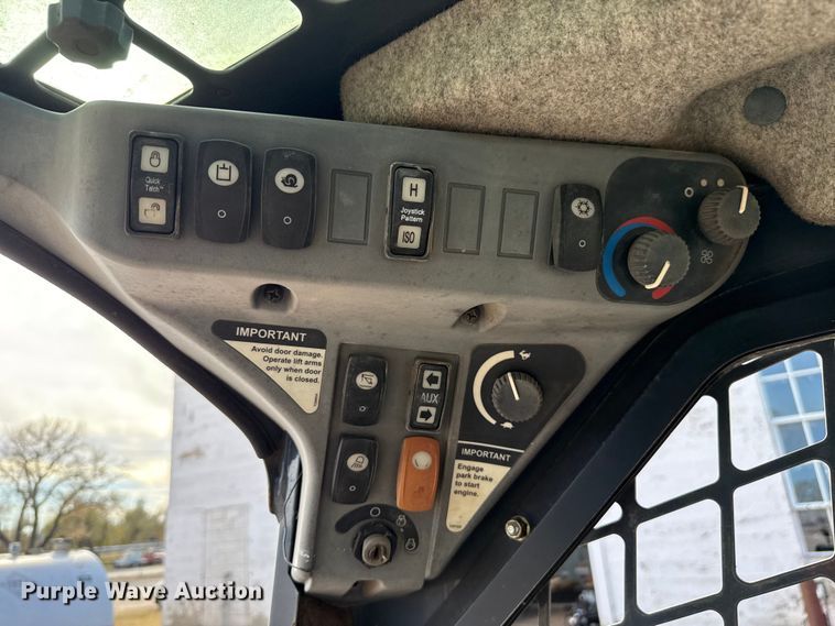 image for item EU5422 2011 John Deere 333D tracked skid steer loader