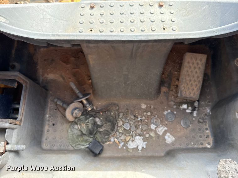 image for item EU5422 2011 John Deere 333D tracked skid steer loader