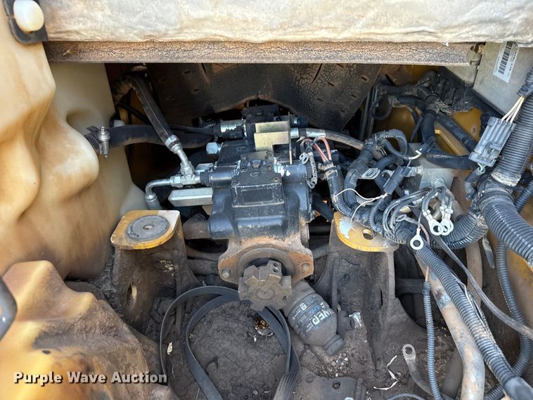 image for item EU5422 2011 John Deere 333D tracked skid steer loader