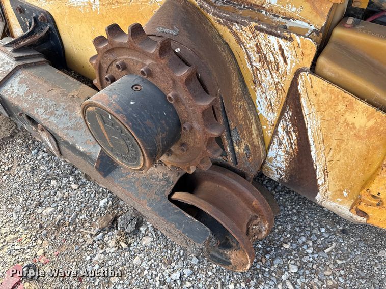 image for item EU5422 2011 John Deere 333D tracked skid steer loader