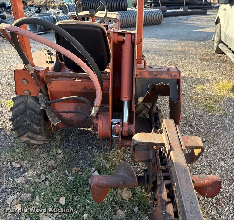 image for item EU5425 1995 Ditch Witch 3500DDLSB trencher
