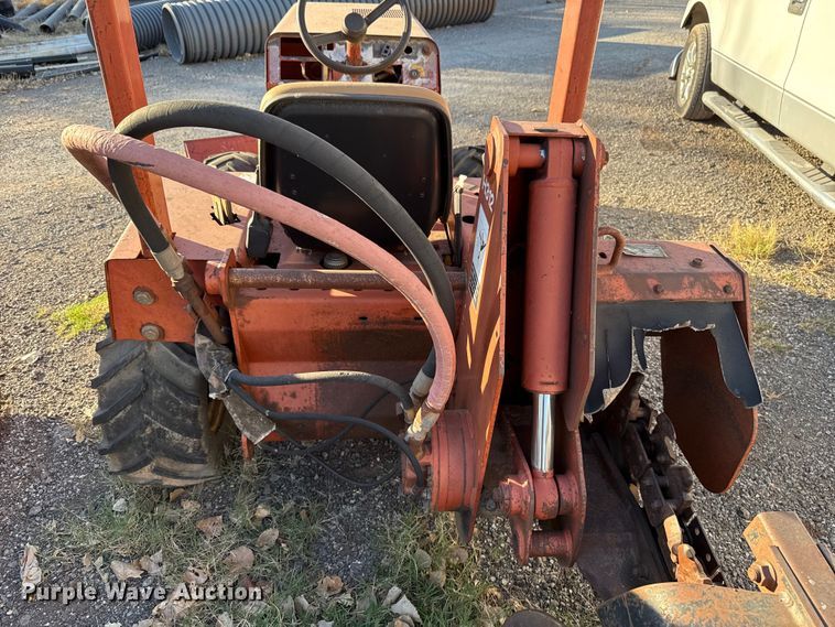 image for item EU5425 1995 Ditch Witch 3500DDLSB trencher