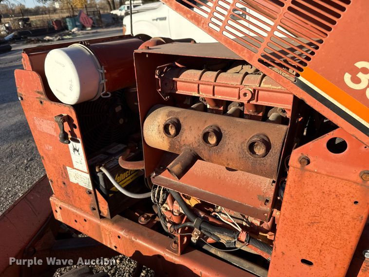 image for item EU5425 1995 Ditch Witch 3500DDLSB trencher
