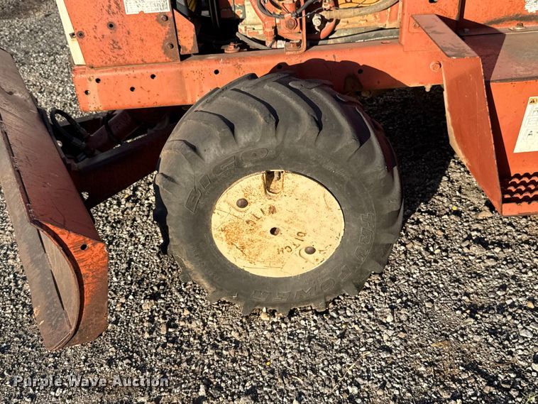 image for item EU5425 1995 Ditch Witch 3500DDLSB trencher