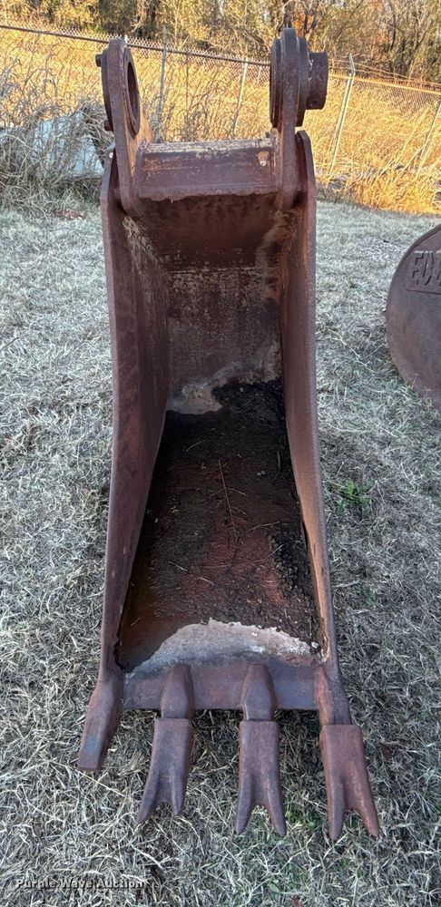 image for item EU5437 H&H CAT 320L excavator bucket