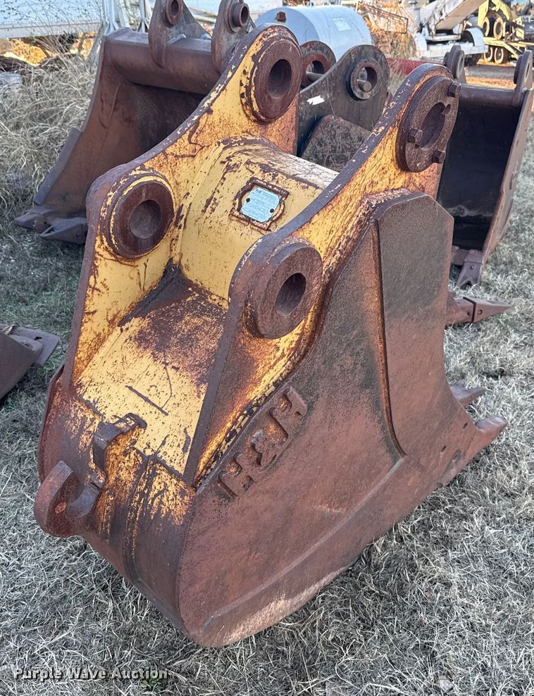 image for item EU5437 H&H CAT 320L excavator bucket