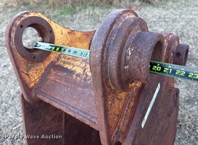 image for item EU5437 H&H CAT 320L excavator bucket