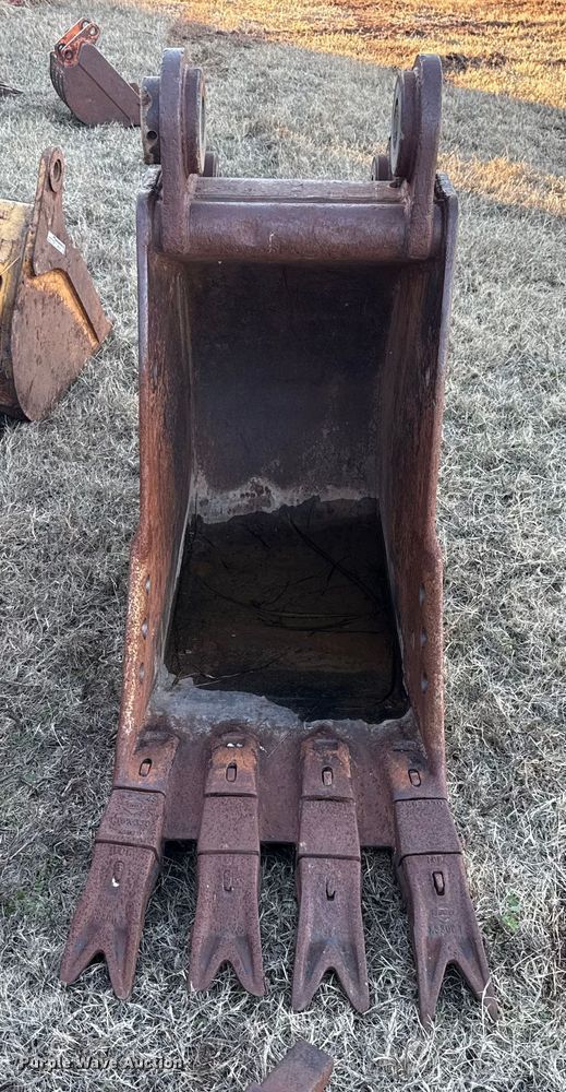 image for item EU5439 Tensley excavator bucket