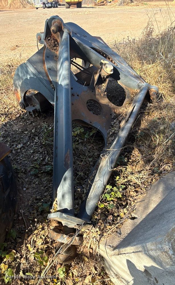 image for item EU5440 D model motor grader turn table