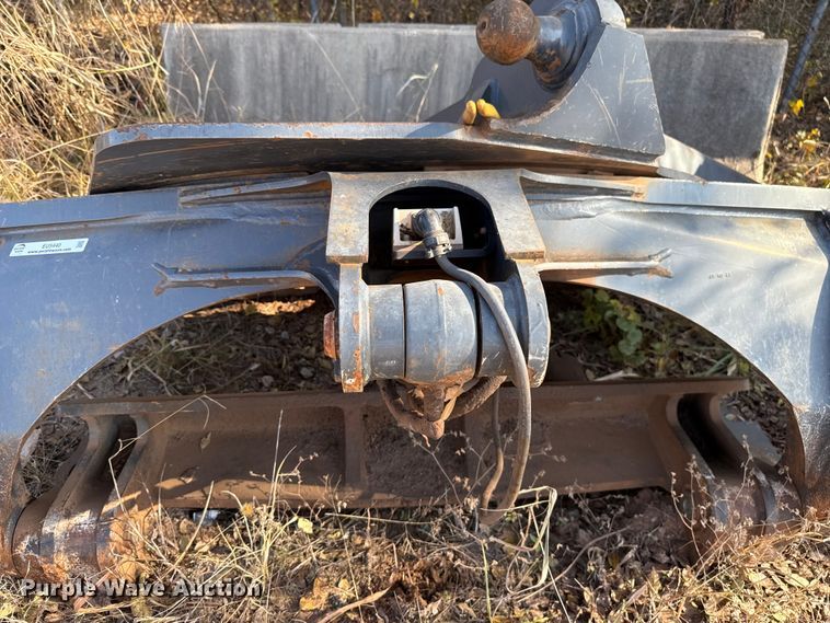 image for item EU5440 D model motor grader turn table