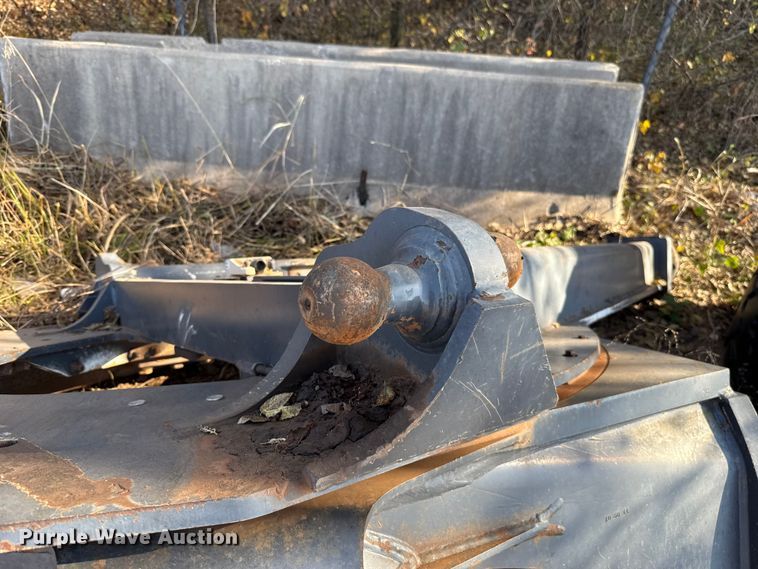 image for item EU5440 D model motor grader turn table