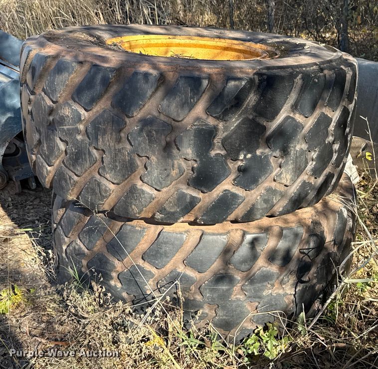 image for item EU5442 (2) Michelin XL D  tires and wheels