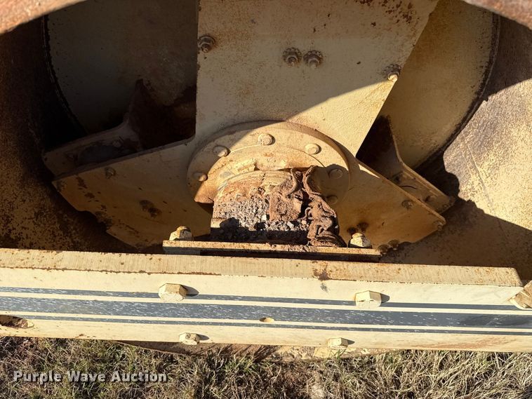 image for item EU5443 Ingersoll-Rand DD-90 double drum roller