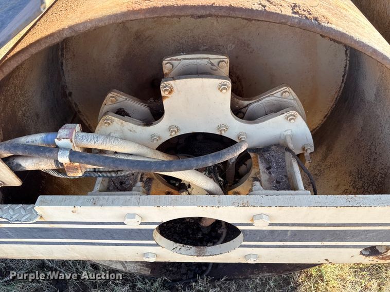 image for item EU5443 Ingersoll-Rand DD-90 double drum roller