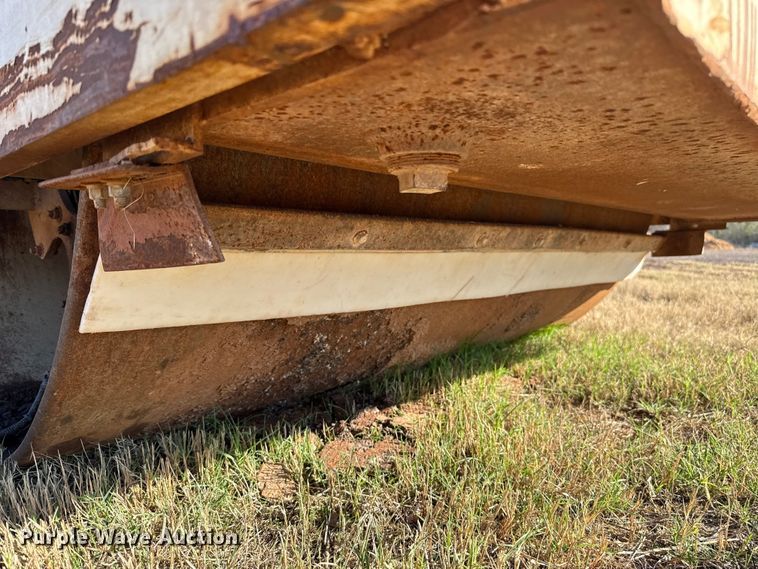 image for item EU5443 Ingersoll-Rand DD-90 double drum roller