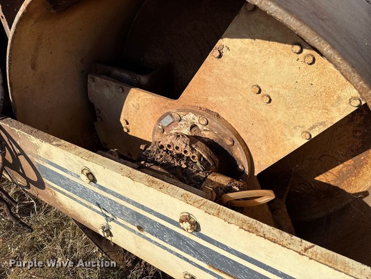 image for item EU5443 Ingersoll-Rand DD-90 double drum roller