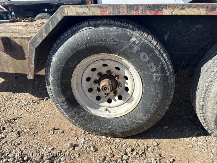 image for item EU6349 2008 Monarch utility trailer