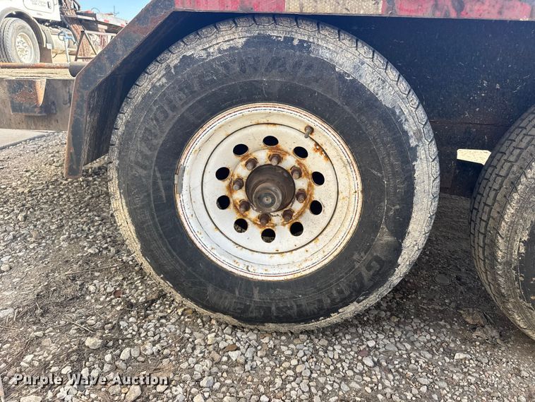 image for item EU6349 2008 Monarch utility trailer