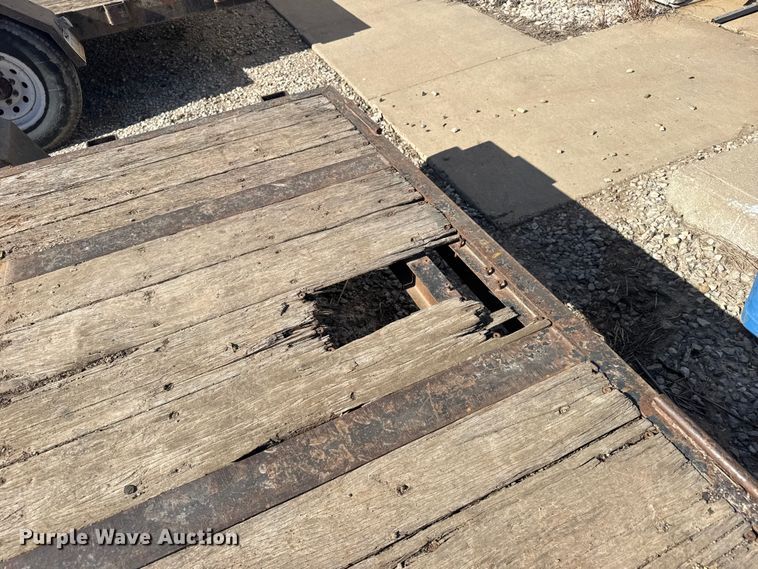 image for item EU6350 2008 Monarch utility trailer