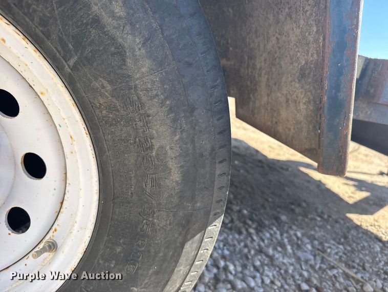 image for item EU6350 2008 Monarch utility trailer