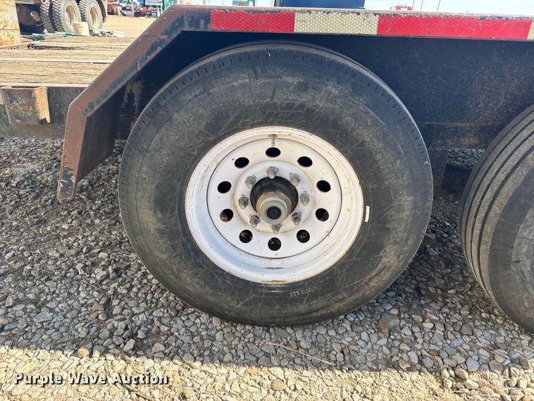 image for item EU6350 2008 Monarch utility trailer