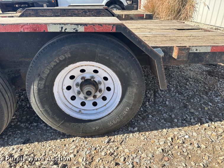 image for item EU6350 2008 Monarch utility trailer