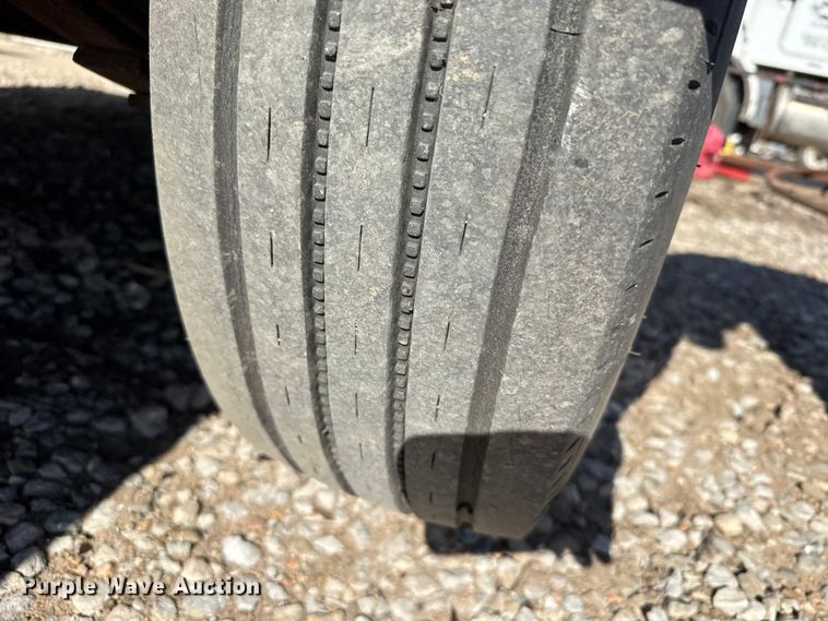 image for item EU6350 2008 Monarch utility trailer