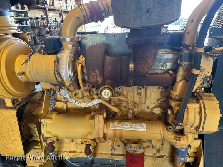 image for item EU6351 2006 Caterpillar C15 engine