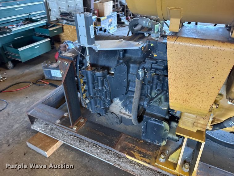 image for item EU6351 2006 Caterpillar C15 engine