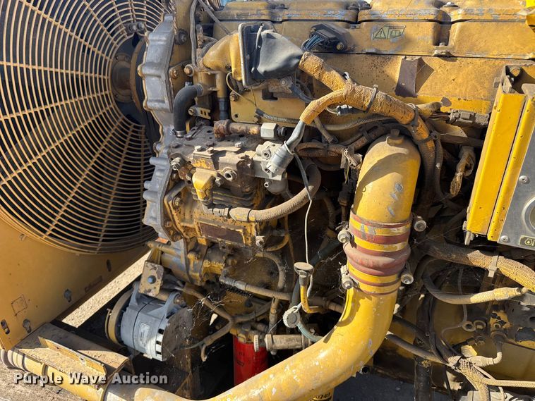 image for item EU6354 Caterpillar engine