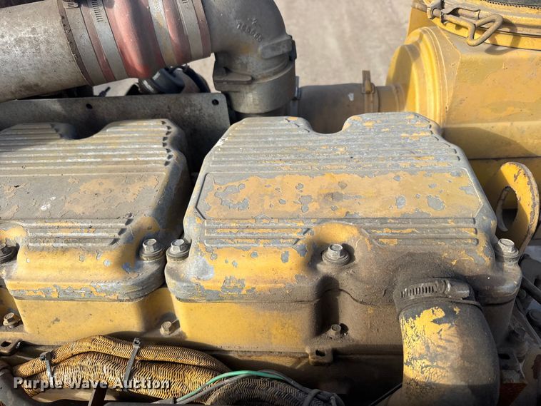image for item EU6355 Caterpillar engine