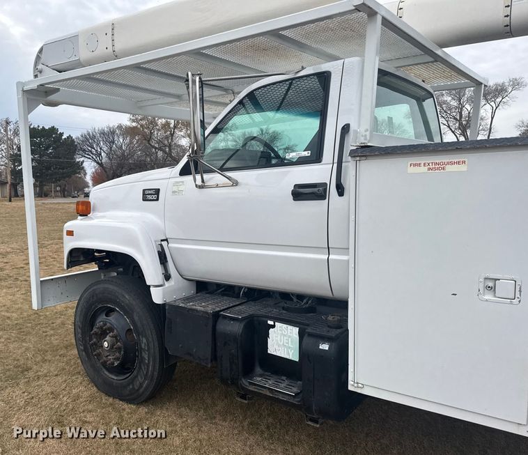 image for item EU6411 1999 GMC C7500 bucket truck