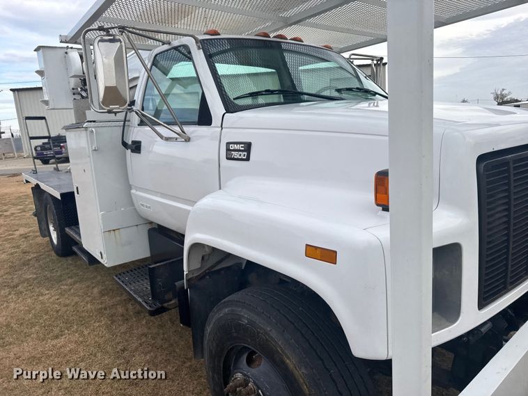 image for item EU6411 1999 GMC C7500 bucket truck