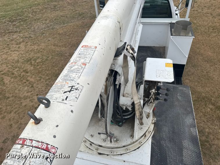 image for item EU6411 1999 GMC C7500 bucket truck