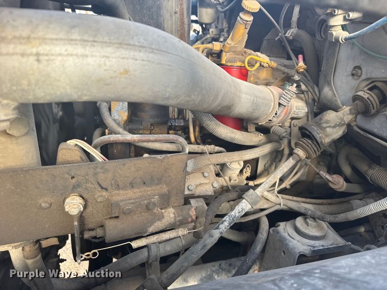 image for item EU6411 1999 GMC C7500 bucket truck